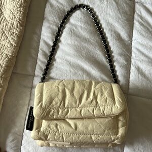 Marc jacobs pillow shoulder bag